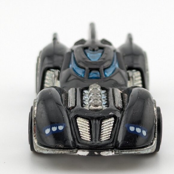 HOT WHEELS Mattel 2011 Batmobile - Picture 3 of 4
